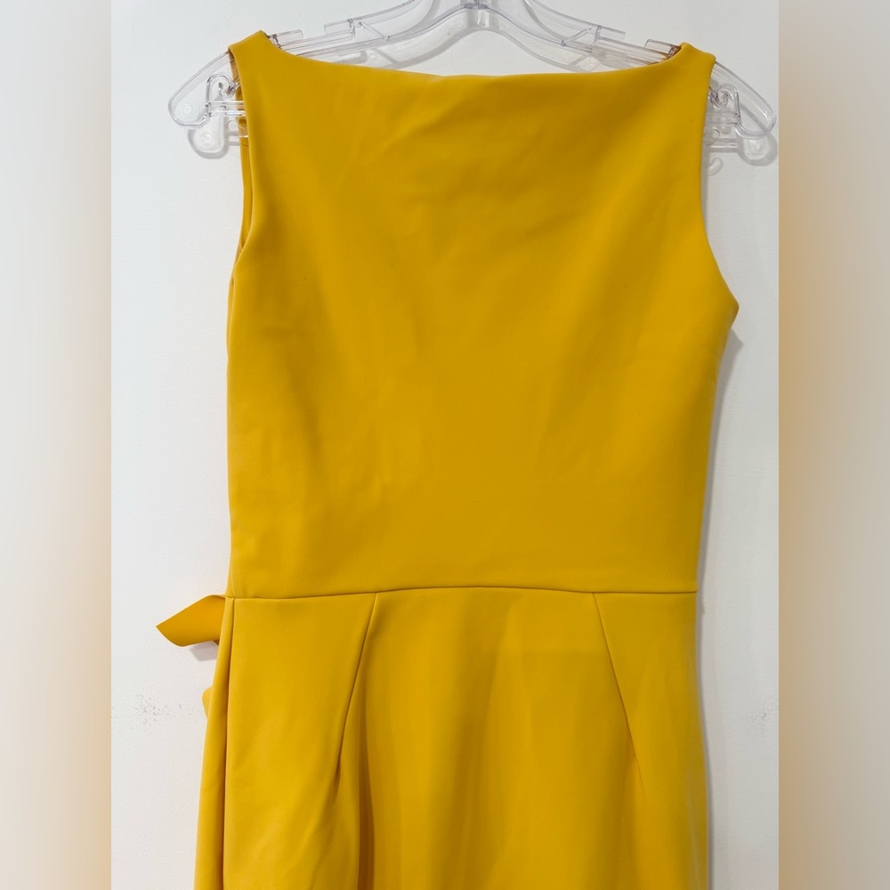 Chiara Boni La Petite Robe
Tradrum Gathered Sheath Dress in Yellow - Picture 8 of 11